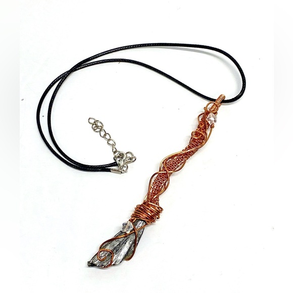 HANDMADE Halloween Witch’s Broom Hand Wrapped Bare Copper Kyanite Fan Pendant - Picture 6 of 10